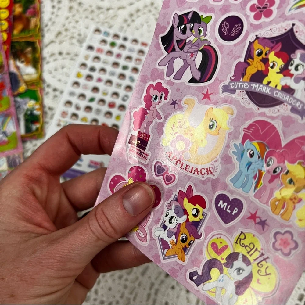 Sticker lot, kid approved - Picture 10 of 15